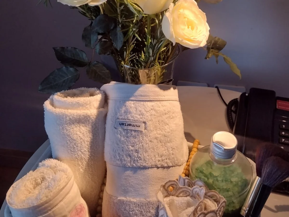Ambiente de spa com iluminação suave